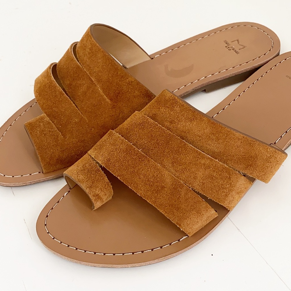 Marc Fisher Rilee Leather Loop Toe Sandal - Picture 2 of 6